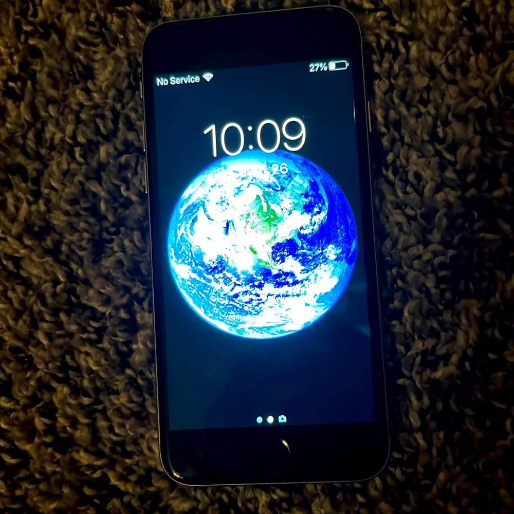 iPhone 6 has no problem, no crack no nothing